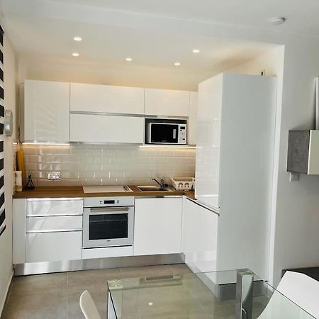 Sliema, Apt7, Stylish 2 Bedroom Apartment With Parking Exterior photo