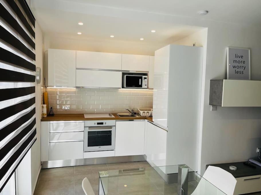 Sliema, Apt7, Stylish 2 Bedroom Apartment With Parking Exterior photo